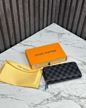 Louis Vuitton Premium Black Wallet
